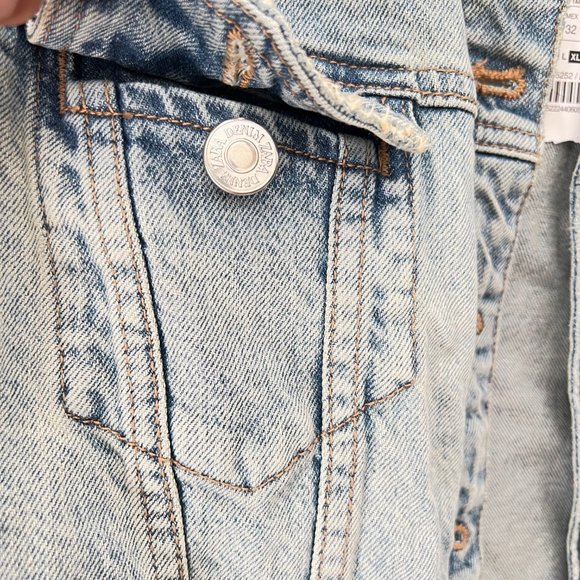 NEW! ZARA Denim Distressed Washed Jean Jacket, Size XL - Picture 14 of 16